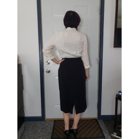 Vintage‎ 80s Dress with Broach - Picture 3 of 5